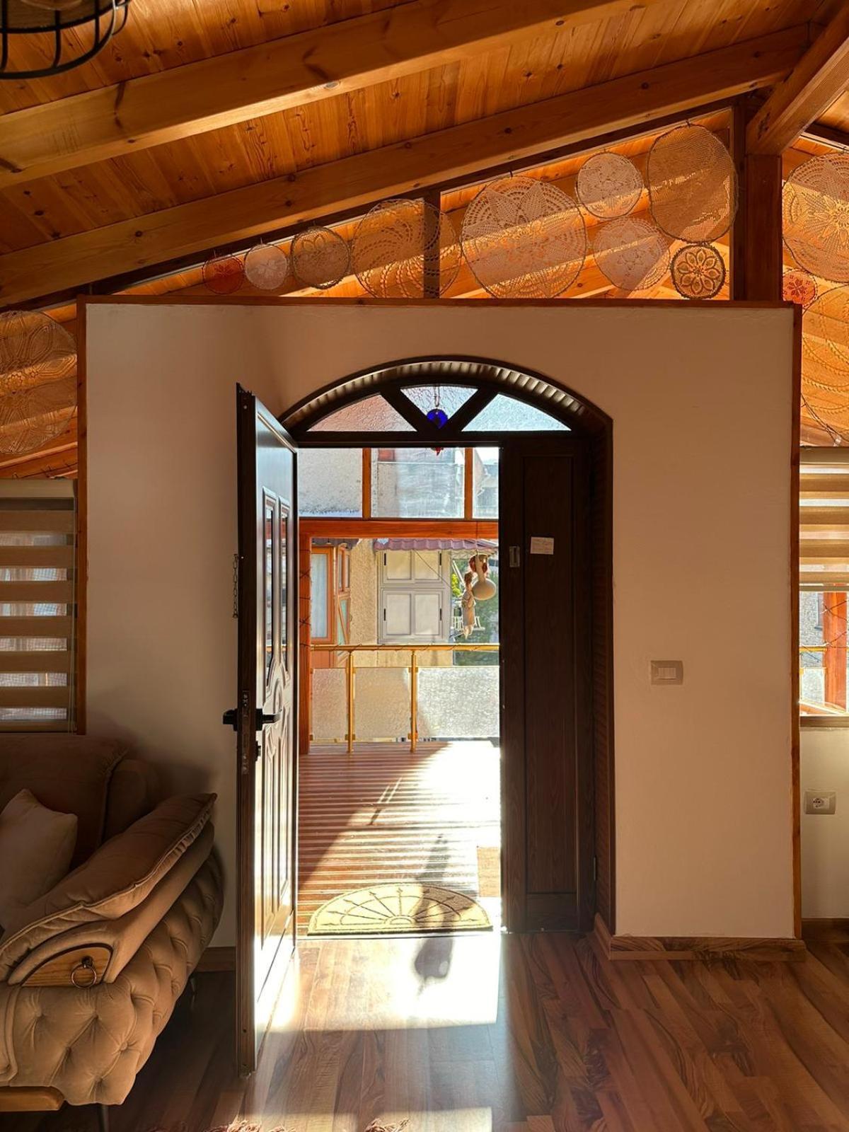 Alimeti Guesthouse بيرات المظهر الخارجي الصورة