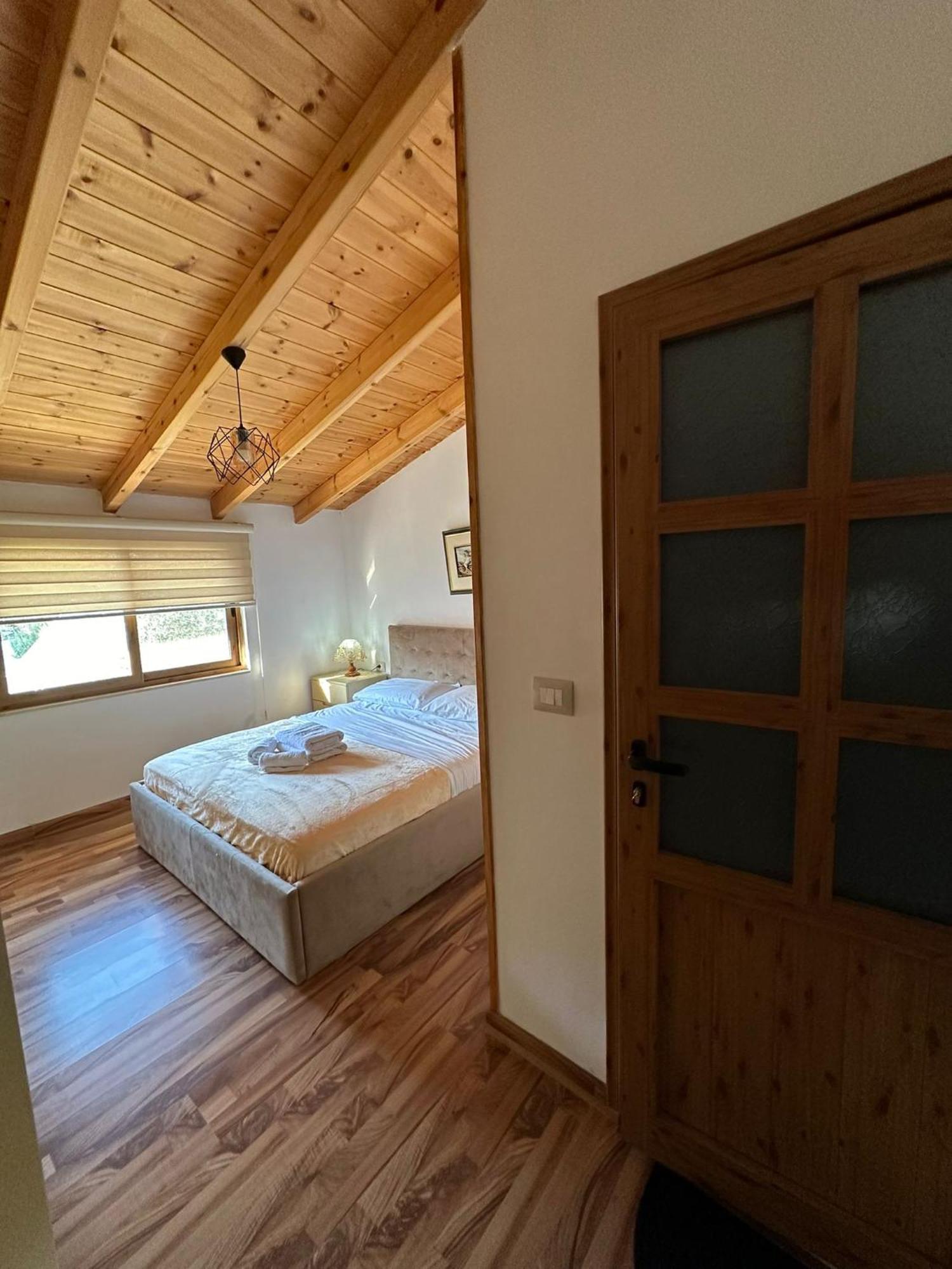 Alimeti Guesthouse بيرات المظهر الخارجي الصورة