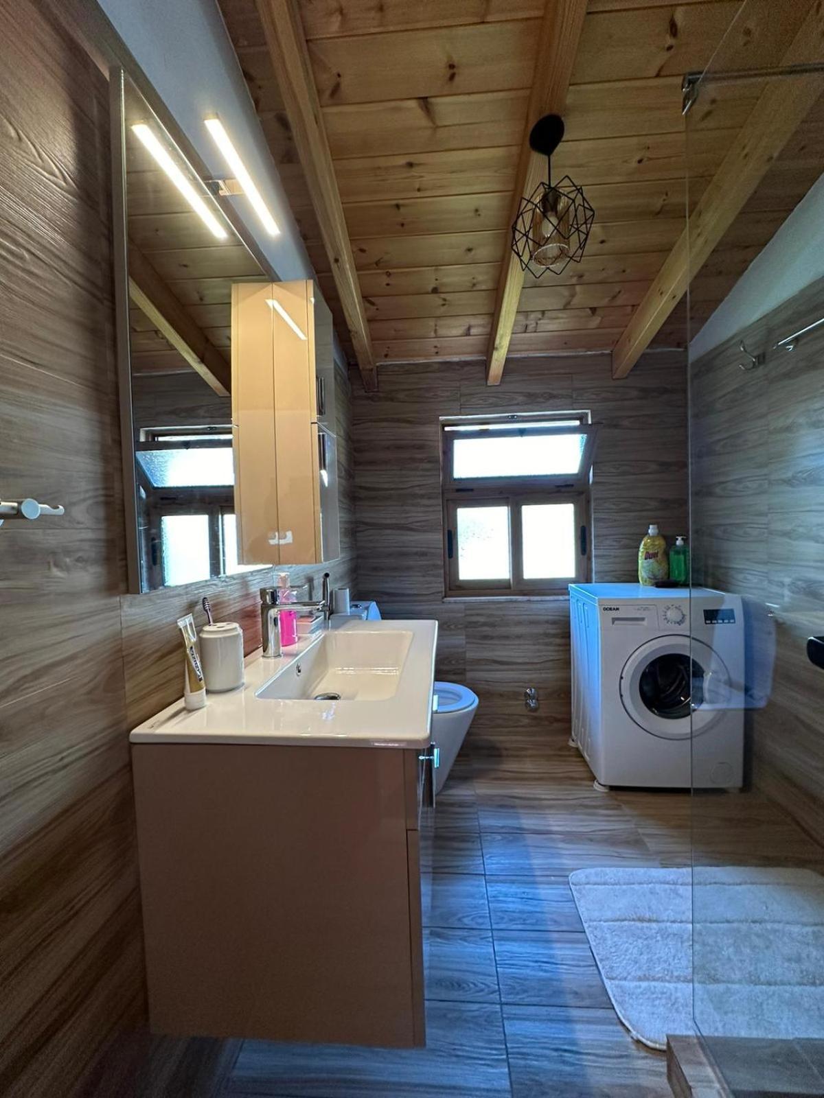 Alimeti Guesthouse بيرات المظهر الخارجي الصورة